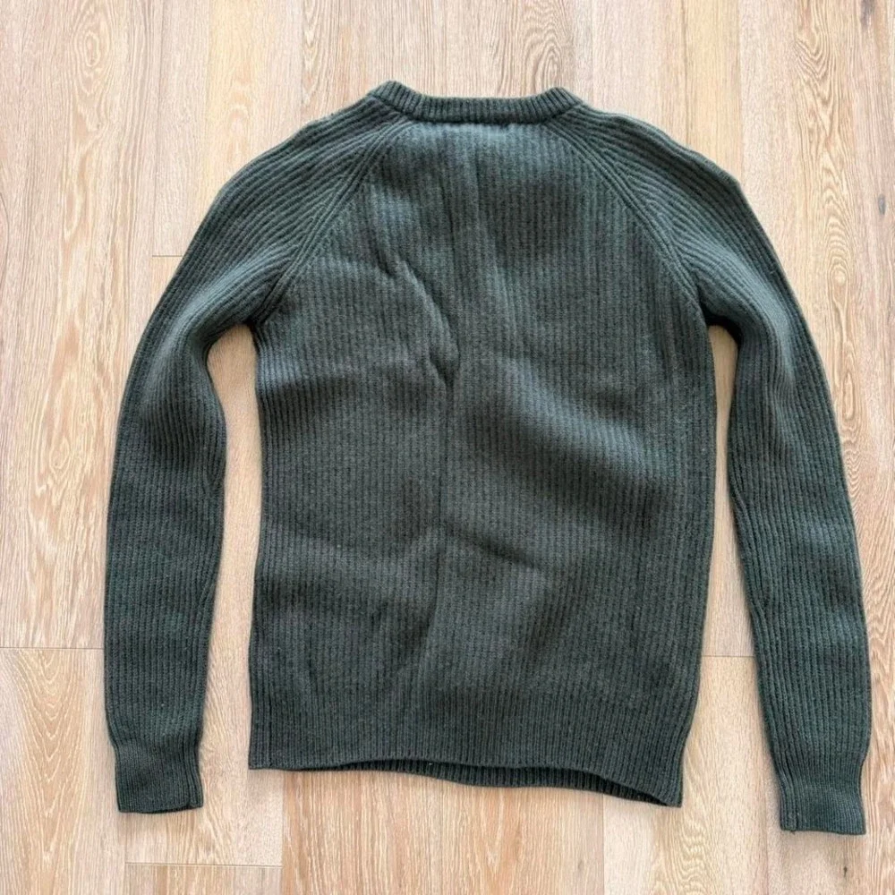 Quince Men's Olive Green Ribbed Wool Sweater